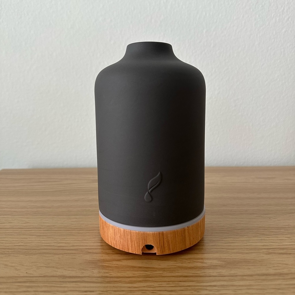 Young Living Essential Oils - Ember Diffuser